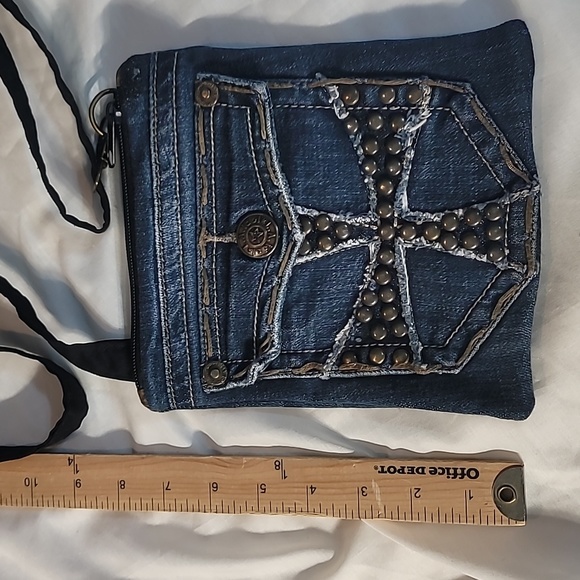 Handmade denim cross body purse from upcycled jeans - Picture 3 of 4